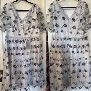 Chi Chi London Curve embroidered cocktail dress NWT SIZE 16